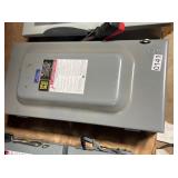 HEAVY DUTY SAFETY SWITCH BOX HEAVY DUTY SAFETY SWITCH BOX