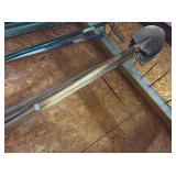 LOT OF 4 SHOVELS LOT OF 4 SHOVELS