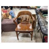 VINTAGE CHAIR