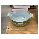 VINTAGE PYREX BOWL WITH LID