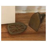 VINTAGE IRON WITH STAND