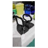 CAST IRON SMOOTHING IRONS