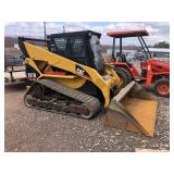 CAT SKID STEER