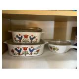 (3) LIDDED CORNING WARE DISHES (3) LIDDED CORNING WARE DISHES