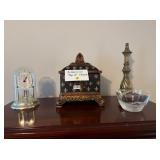 LOT OF DECOR LOT OF DECOR