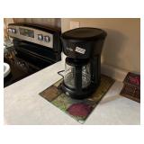 MR. COFFEE COFFEEMAKER, GLASS CUTTING BOARD MR. COFFEE COFFEEMAKER, GLASS CUTTING BOARD