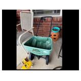 SCOTTS SEEDER SCOTTS SEEDER