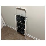 STEP LADDER STEP LADDER