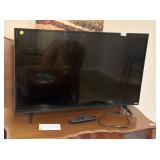 VIZIO TV WITH REMOTE 32” VIZIO TV WITH REMOTE 32”