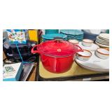 DUTCH OVEN WITH LID DUTCH OVEN WITH LID