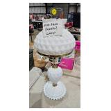 MILKGLASS LAMP