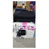 SEWING MACHINE / CASE