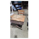 SCHOOL DESK