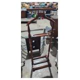 WOODEN CLOTHES VALET