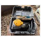 DEWALT SANDER