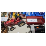 ERTL TRACTOR AND WAGON TOY
