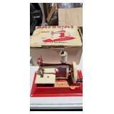 VINTAGE SMALL SEWING MACHINE