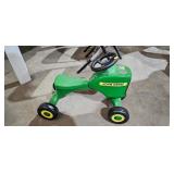 JOHN DEERE RIDE ON TOY