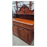 CABINET / BUFFET