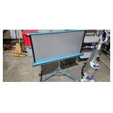 PROJECTOR SCREEN