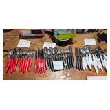 TRAYMONTINA CUTLERY SET