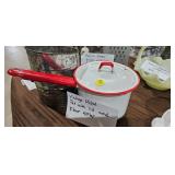 ENAMEL POT WITH LID