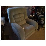 RECLINER CHAIR