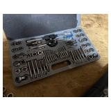 TAP AND DIE SET