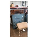 DRESSER