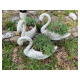 SWAN YARD DECOR