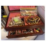 JEWELRY LOT