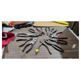 PLIER TOOL LOT