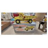 VINTAGE DINKY TOYS DUMPTRUCK TOY