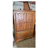 DRESSER