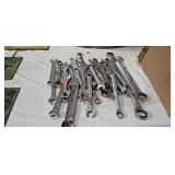 WRENCHEST LOT