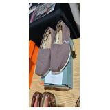 TOMS SHOES
