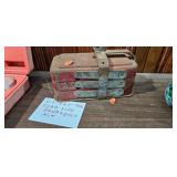 VINTAGE METAL CAR ROADSIDE KIT