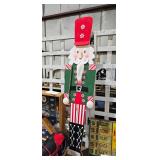 NUTCRACKER CHRISTMAS DECOR