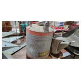 METAL GAS CAN