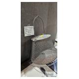 VINTAGE BIRD FEEDER