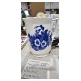 VINTAGE TEAPOT BLUE AND WHITE