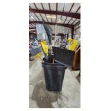 TRASH CAN / YARD TOOLS