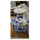 BLUE AND WHITE DECOR