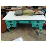 DESK /VANITY