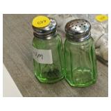 URANIUM SALT AND PEPPER