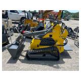  MINI SKID STEER