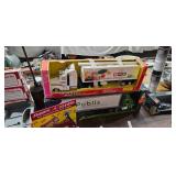 BI LO / PUBLIX 18 WHEELER TOY LOT