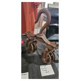 VINTAGE LOUDEN TROLLEY HOOK