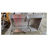STAINLESS STEEL SINK