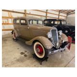 1934 FORD MODEL 189 4 DOOR SEDAN DELUXE